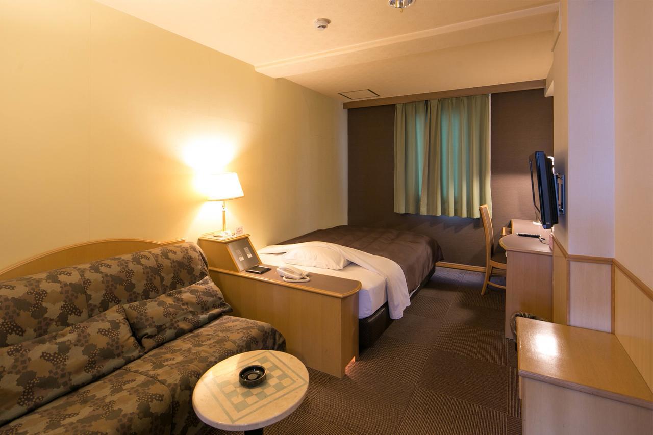 Miyakonojo Green Hotel מראה חיצוני תמונה
